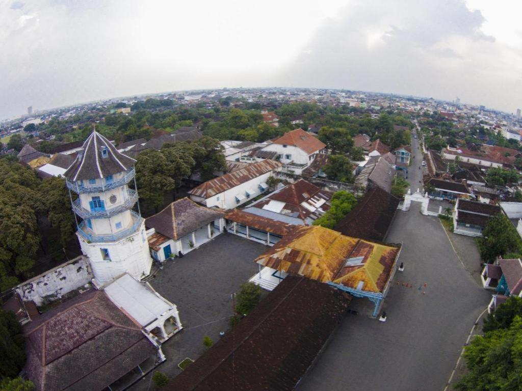 Megaland Hotel Solo Dış mekan fotoğraf