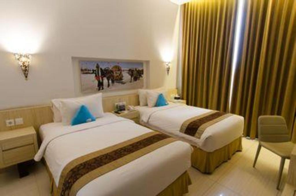 Megaland Hotel Solo Dış mekan fotoğraf