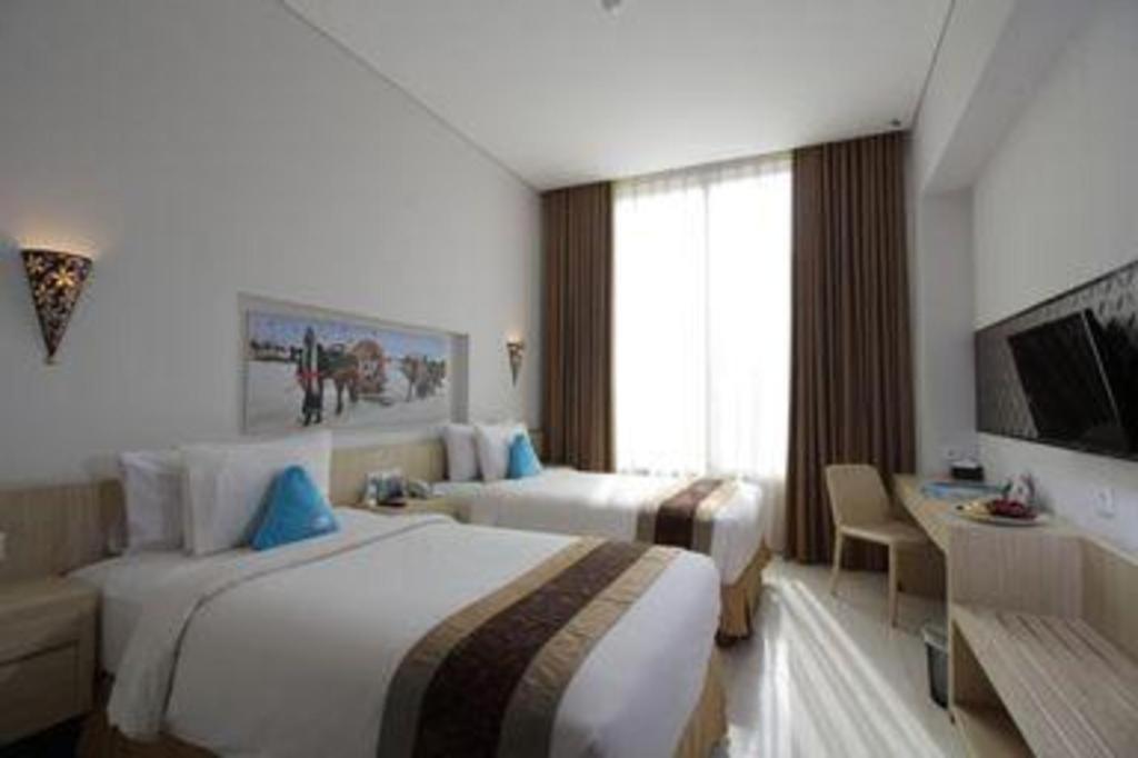 Megaland Hotel Solo Dış mekan fotoğraf