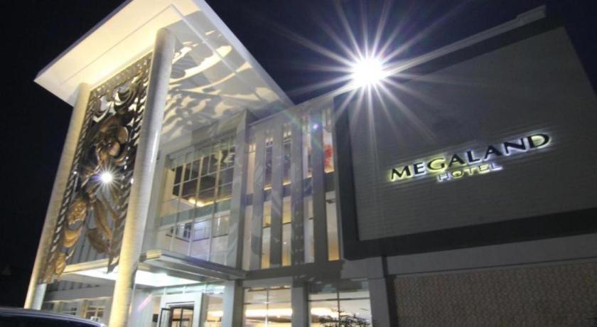 Megaland Hotel Solo Dış mekan fotoğraf